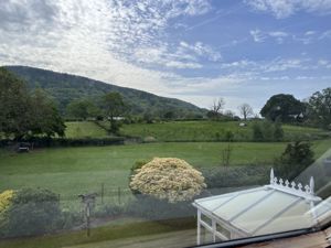 Photo 11- click for photo gallery